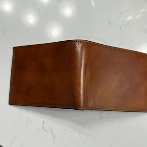 Men’s trifold wallet